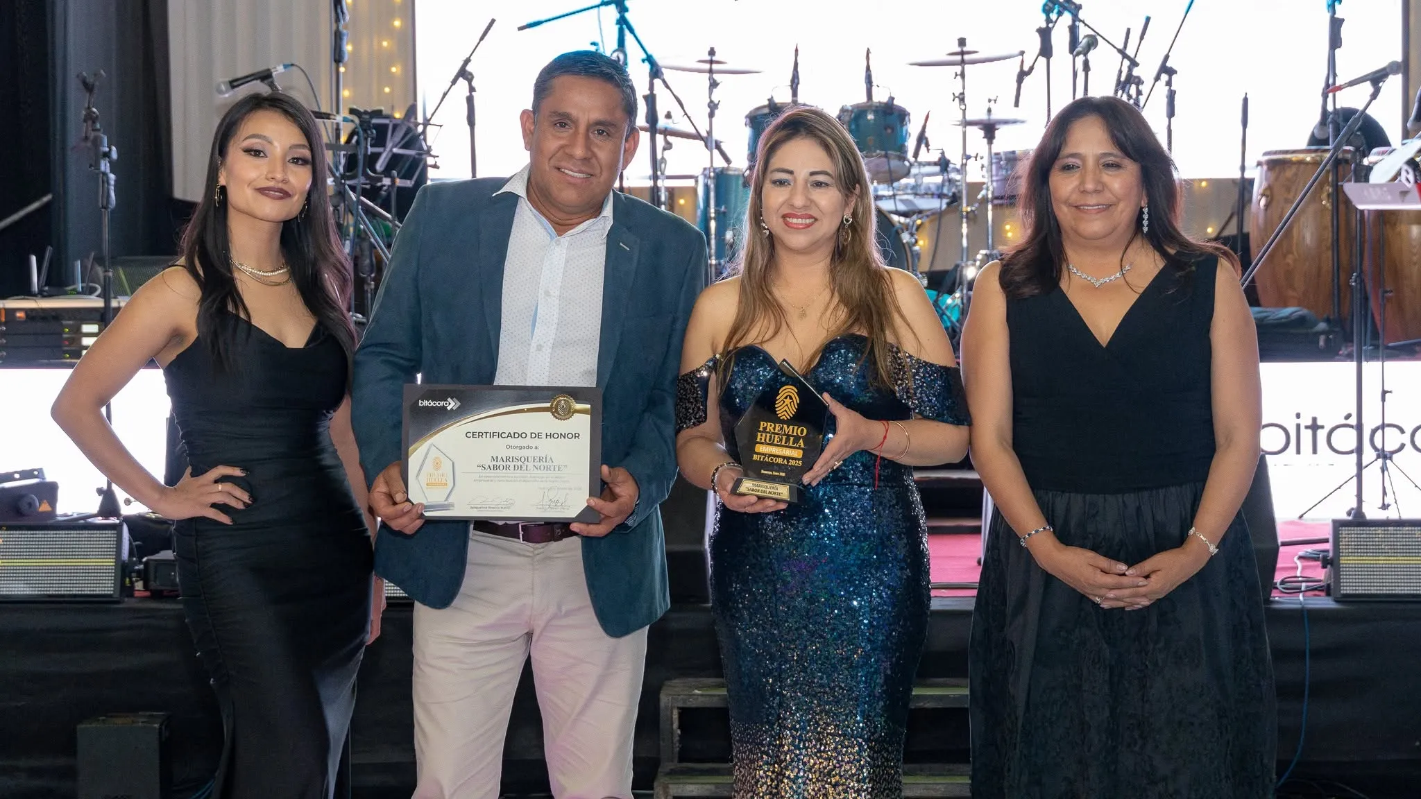 Reconocimiento a los 14 años de excelencia marina en Huancayo