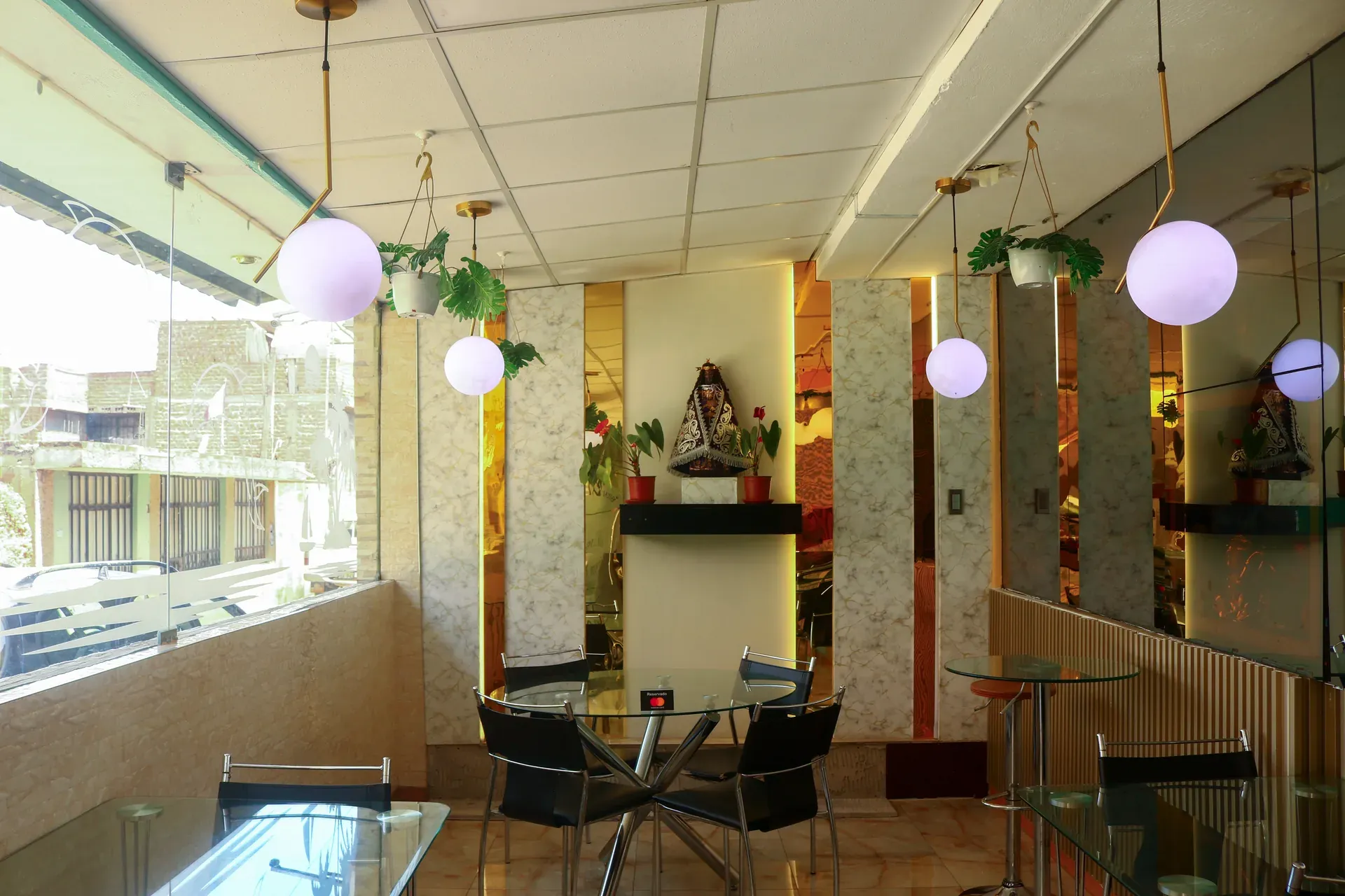 Salón principal — Marisquería Sabor del Norte, Huancayo